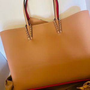 Cabata Leather tote w/silvertone hardware